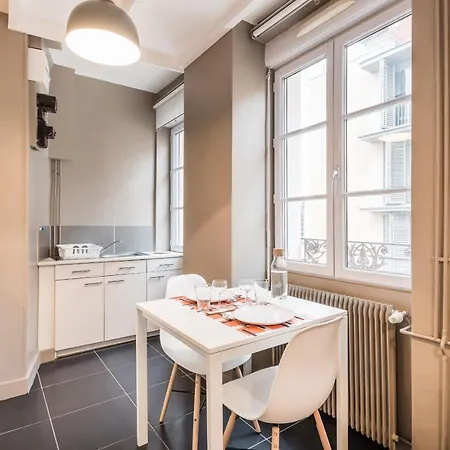 Dify Seguin - Confluence / Perrache Apartment